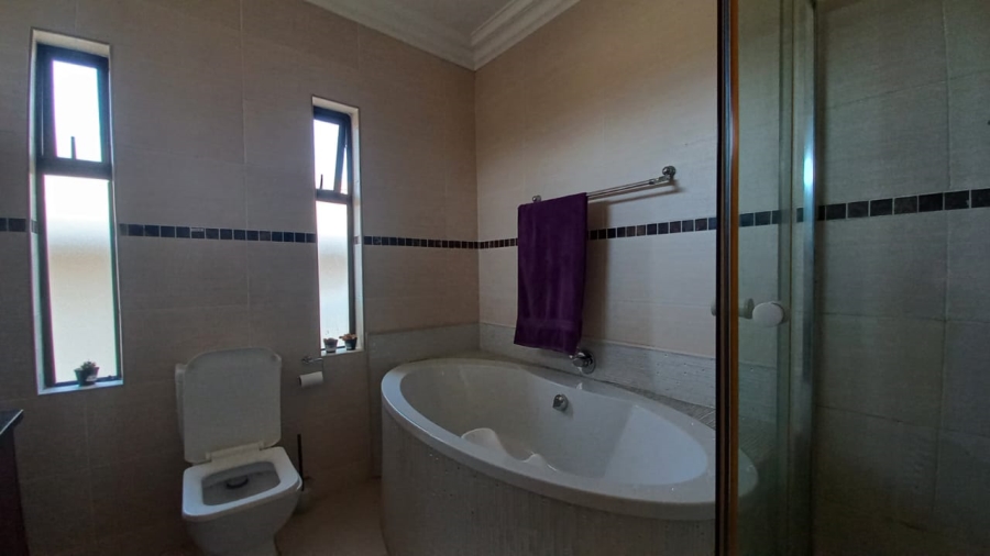 To Let 3 Bedroom Property for Rent in Lilyvale Estate Free State